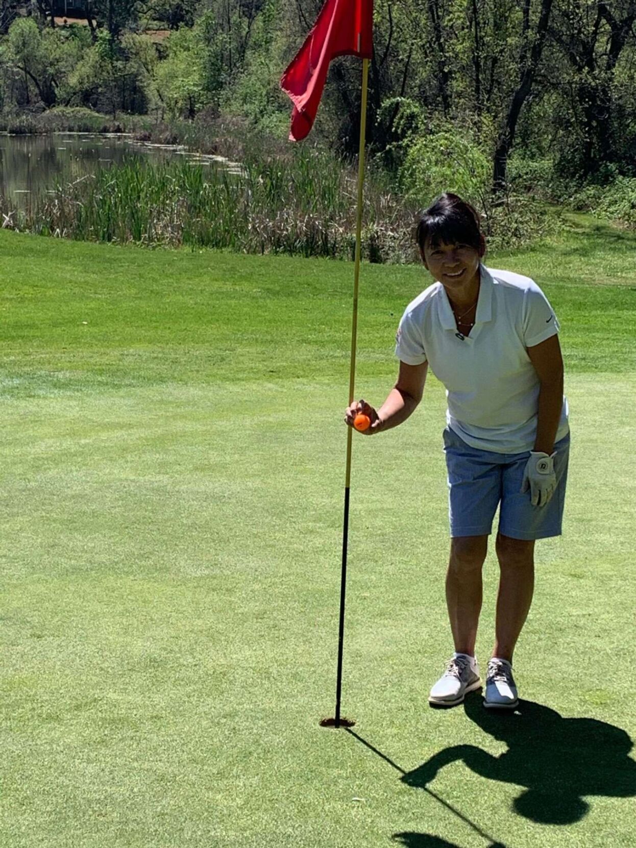 Hole in one: Judy Dwelle aces 15th hole at Alta Sierra Country Club